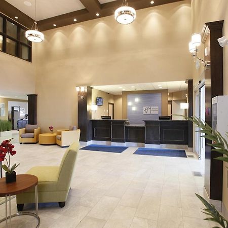 Holiday Inn Express Fort St John By Ihg Fort St. John Ngoại thất bức ảnh