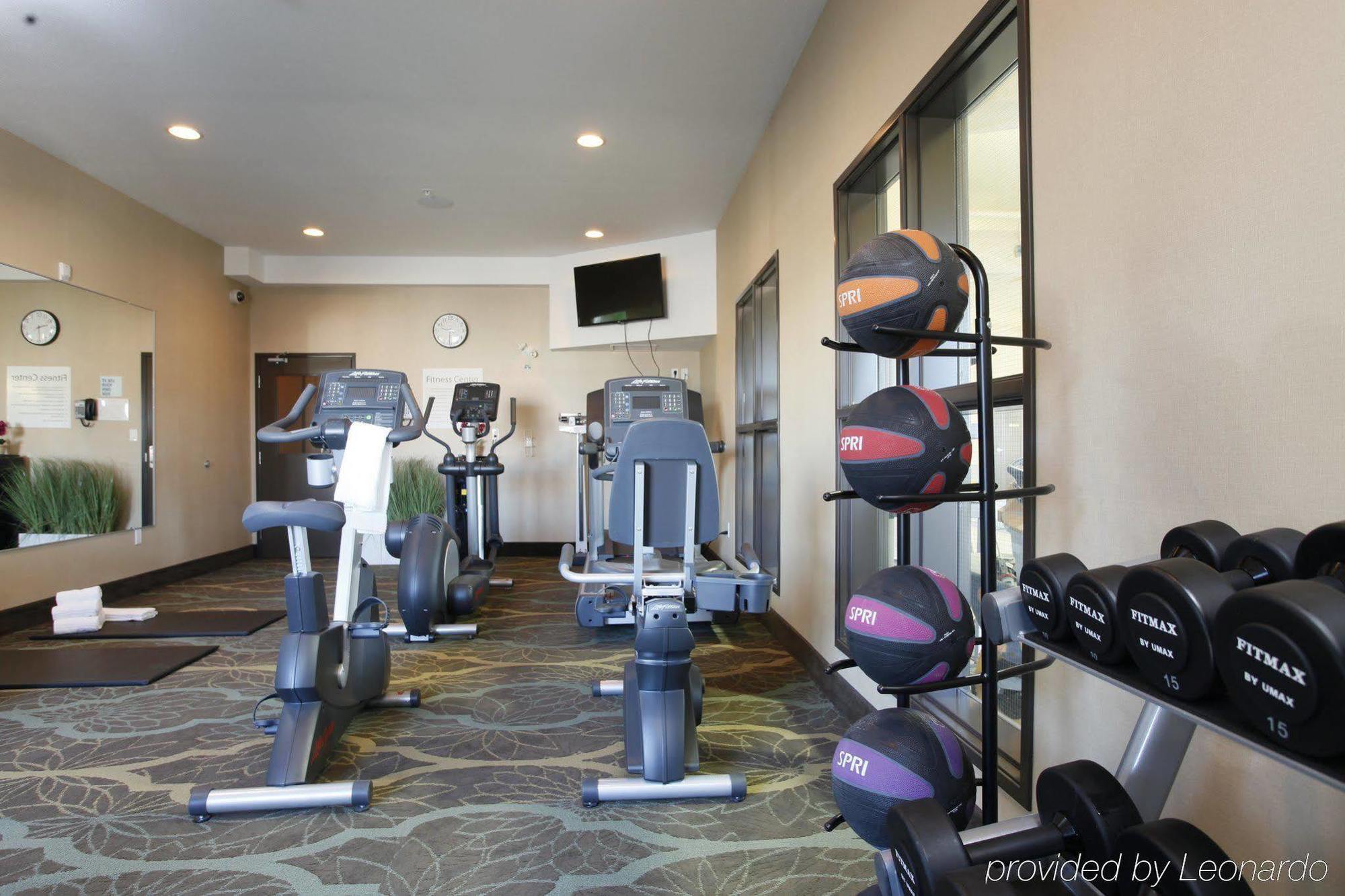 Holiday Inn Express Fort St John By Ihg Fort St. John Ngoại thất bức ảnh
